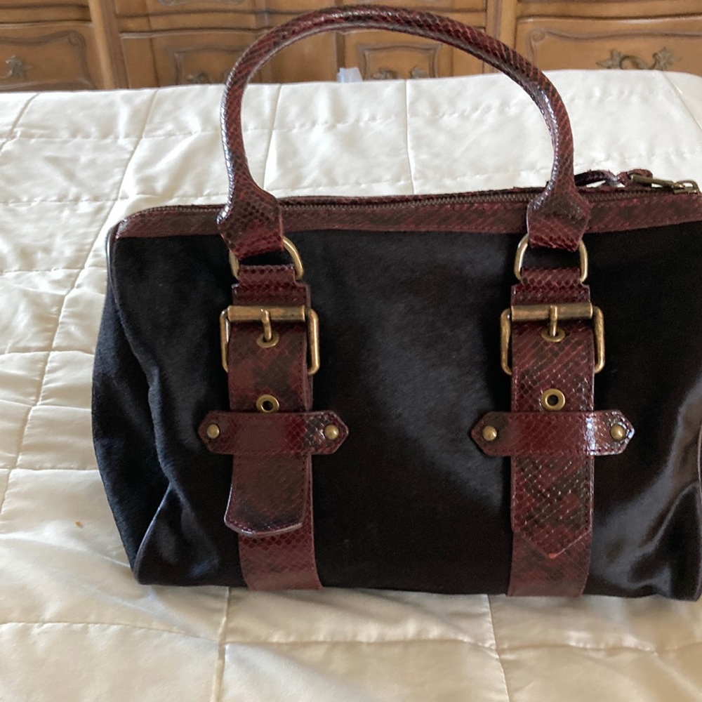 Longchamp Black and Burgundy Tote Bag with Textured Trim